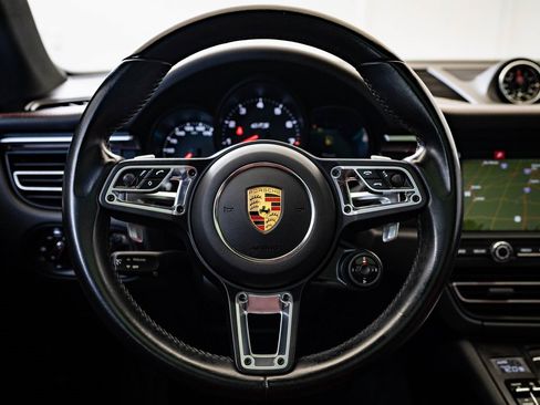 Certified 2021 Porsche Macan GTS image 32
