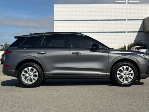 Used 2023 Lincoln Corsair Reserve w/ Equipment Group 201A AWD/4WD image 3