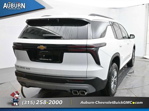 New 2026 Chevrolet Traverse LT image 12