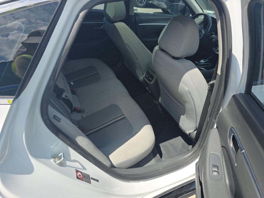 Used 2020 Hyundai Sonata SEL w/ Convenience + Sunroof Package FWD image 10