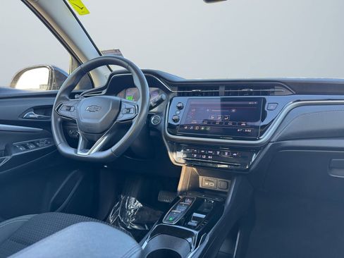 Used 2022 Chevrolet Bolt EUV LT image 14