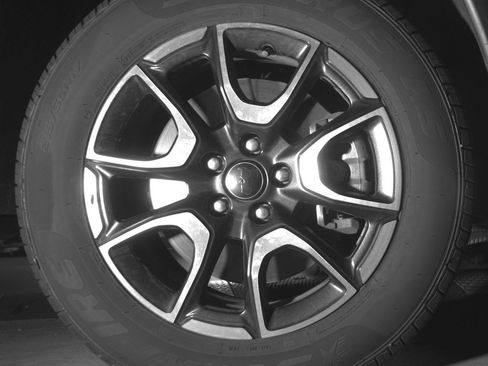 Used 2025 Jeep Compass Trailhawk AWD/4WD image 13