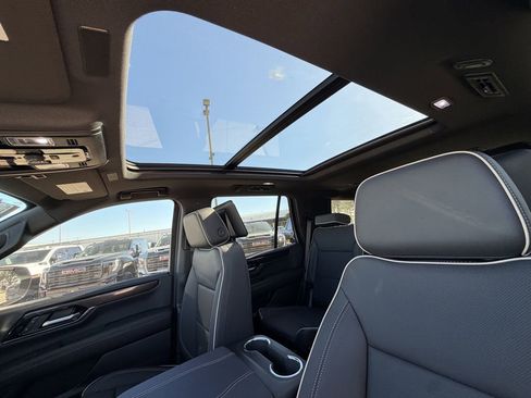 New 2026 GMC Yukon Elevation w/ Elevation Premium Package image 16