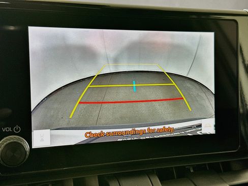 Used 2024 Toyota RAV4 LE FWD image 22