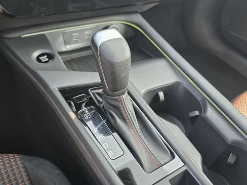 Used 2026 Nissan Sentra SR w/ Floor Mat Package FWD image 29