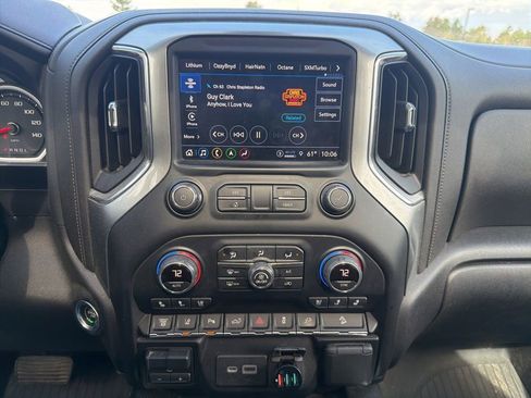 Used 2022 Chevrolet Silverado 2500 LTZ w/ LTZ Premium Package AWD/4WD image 27