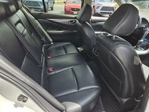 Used 2021 INFINITI Q50 Luxe RWD image 18