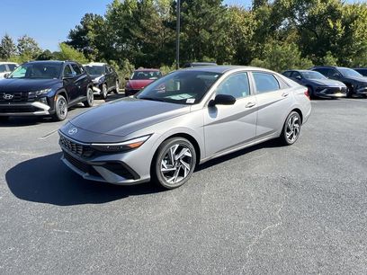 New 2025 Hyundai Elantra SEL