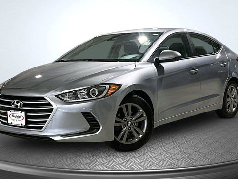 Used 2017 Hyundai Elantra SE FWD image 1