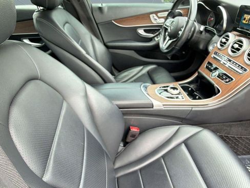 Used 2019 Mercedes-Benz C 300 4MATIC Sedan image 29