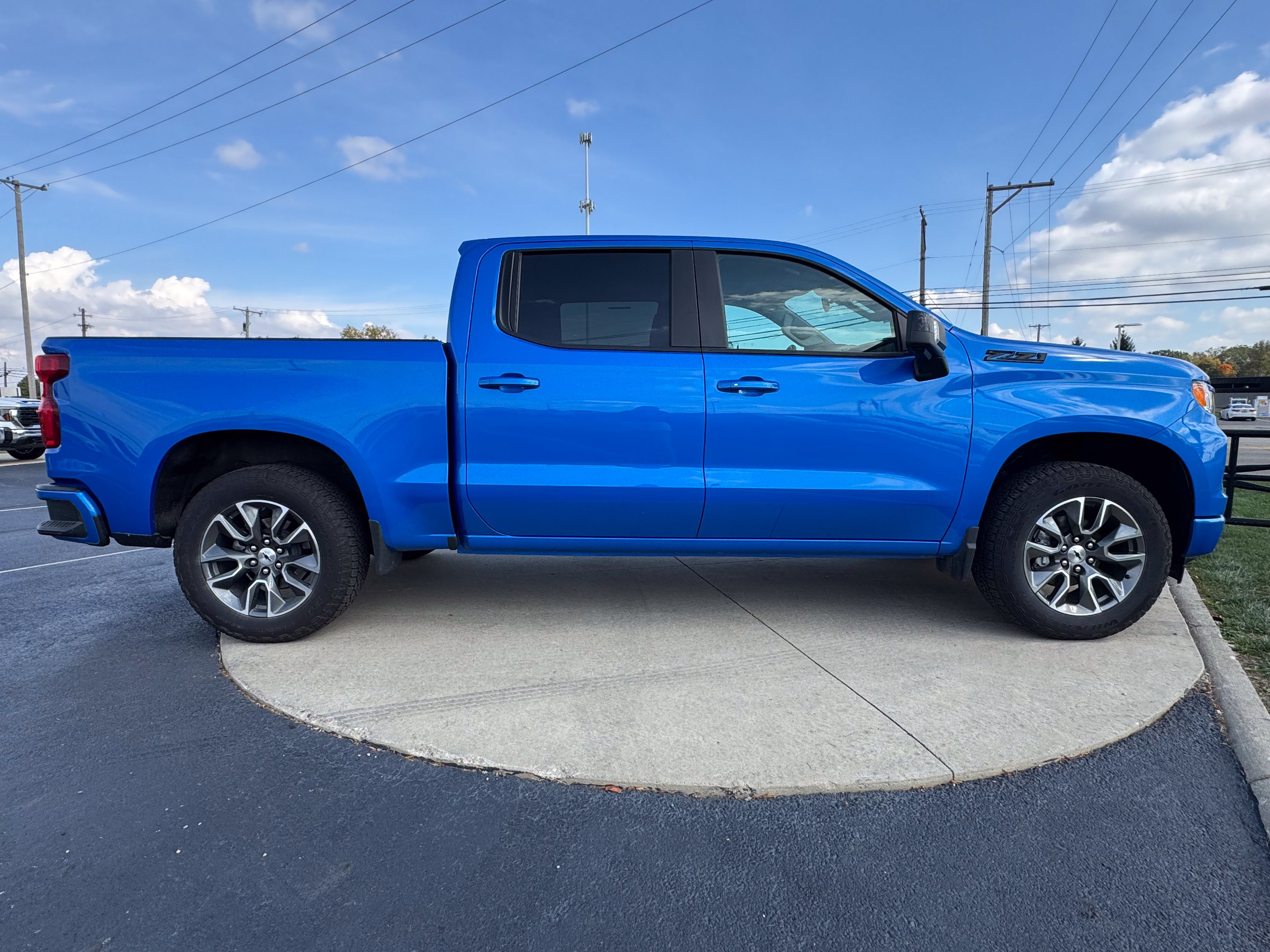 Used 2025 Chevrolet Silverado 1500 RST AWD/4WD image 8