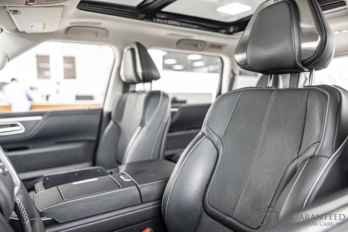 Used 2025 INFINITI QX80 Sensory AWD/4WD image 19