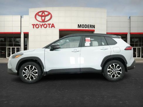 New 2026 Toyota Corolla Cross SE image 10