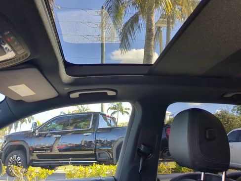 Used 2021 Mercedes-Benz GLE 450 4MATIC image 21