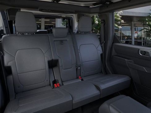 New 2025 Ford Bronco Badlands image 11
