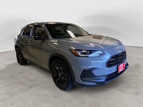 Used 2024 Honda HR-V Sport image 8