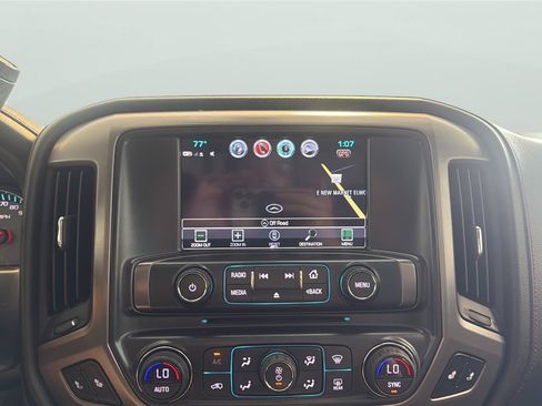 Used 2017 GMC Sierra 2500 SLT w/ All Terrain X HD Package AWD/4WD image 20