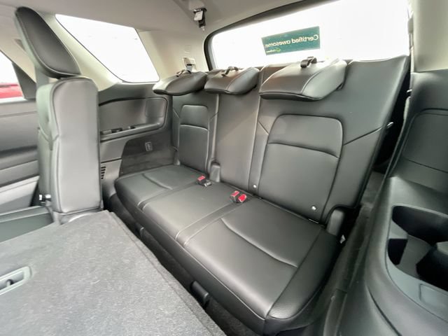 Used 2025 Nissan Pathfinder SL FWD image 13