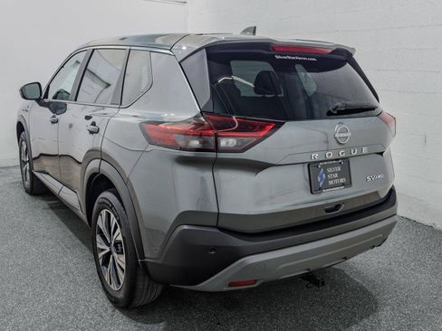 Used 2023 Nissan Rogue SV image 6