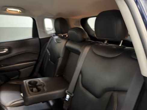 Used 2019 Jeep Compass Limited AWD/4WD image 7