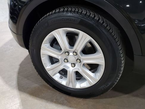 Used 2017 Land Rover Range Rover Evoque SE Premium image 39