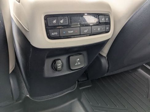 Used 2022 Hyundai Palisade Calligraphy image 19