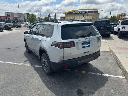 New 2026 Jeep Cherokee Laredo AWD/4WD image 3