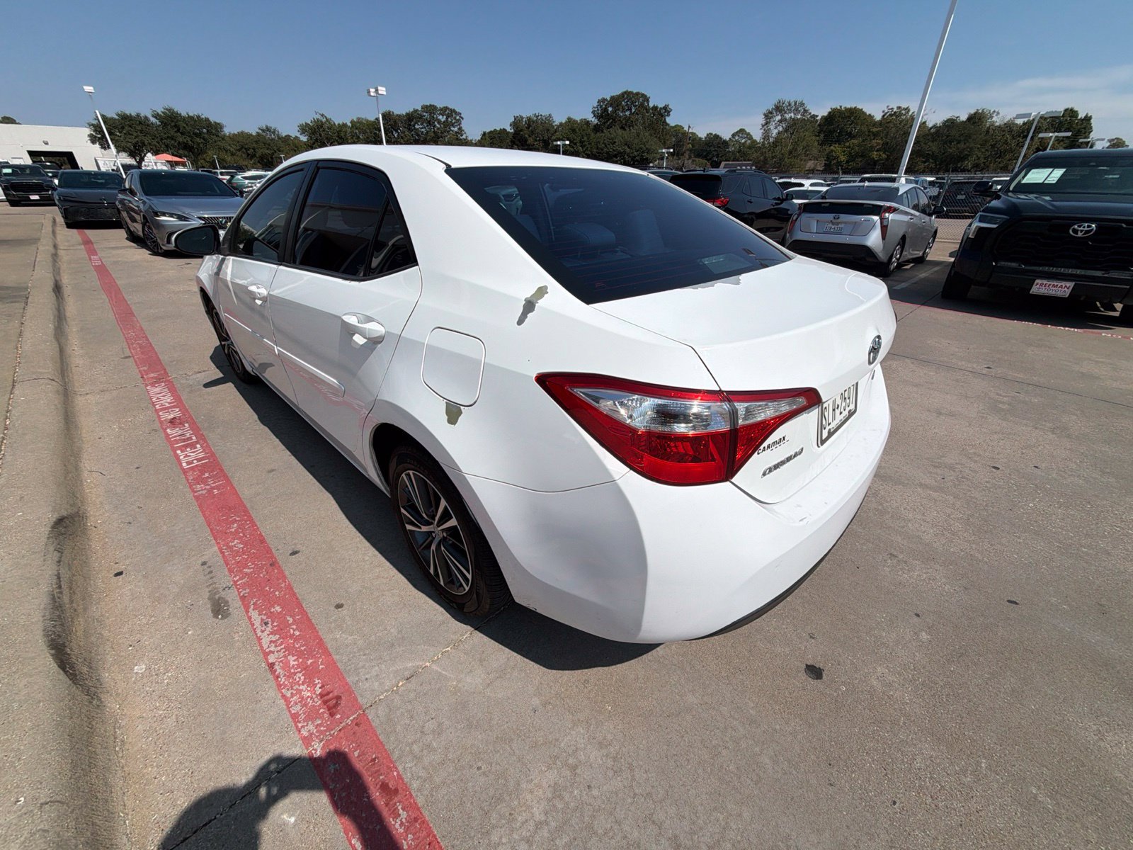 Used 2016 Toyota Corolla LE FWD image 7