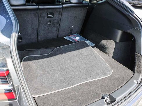 Used 2023 Tesla Model Y Performance image 24