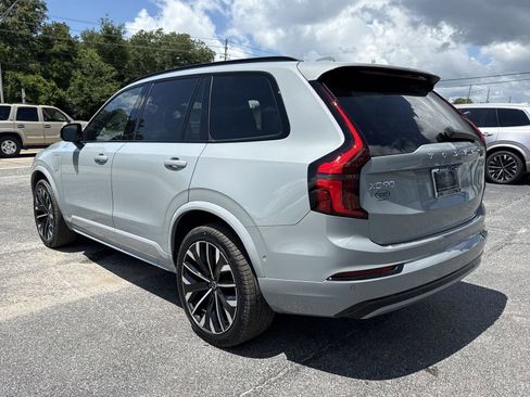New 2026 Volvo XC90 T8 Ultra w/ Lounge Package AWD/4WD image 3