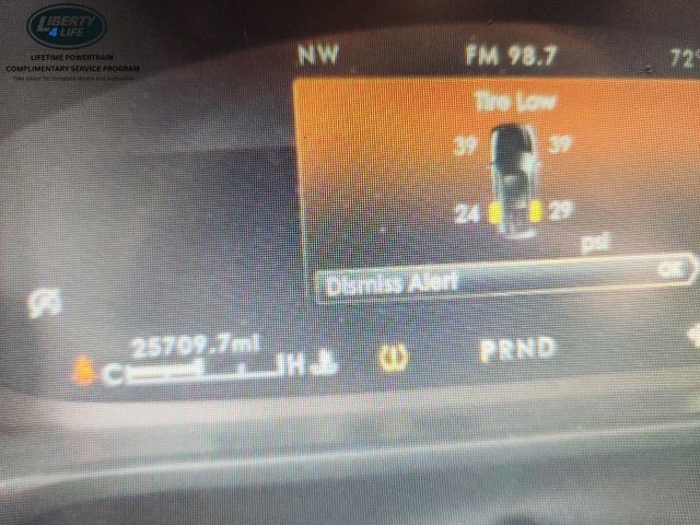Used 2023 Lincoln Aviator Reserve w/ Jet Package AWD/4WD image 5