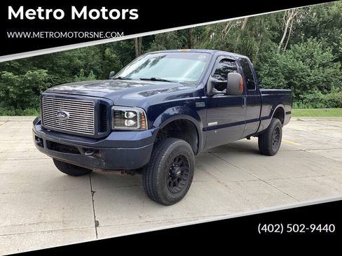 Used 2003 Ford F250 XLT AWD/4WD image 1