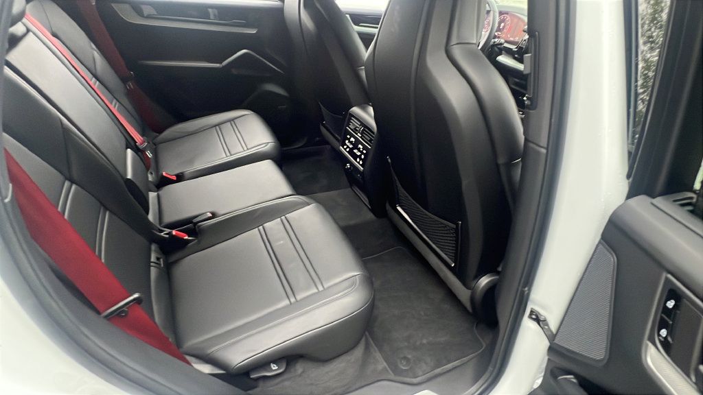 Certified 2026 Porsche Cayenne S AWD/4WD image 20