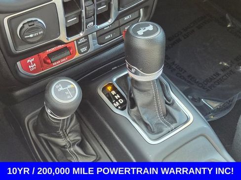 Used 2025 Jeep Wrangler Unlimited Rubicon AWD/4WD image 26