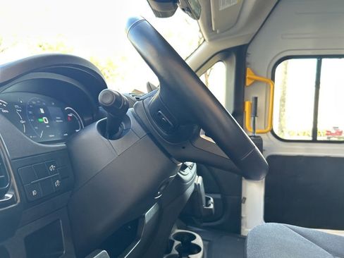 Used 2024 RAM ProMaster 3500 w/ Delivery Van Package FWD image 34