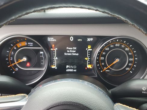 Certified 2021 Jeep Gladiator Overland image 17