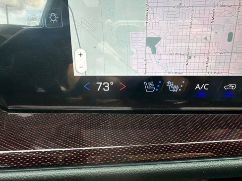 Used 2026 Chevrolet Traverse RS w/ LPO, Floor Liner Package FWD image 18