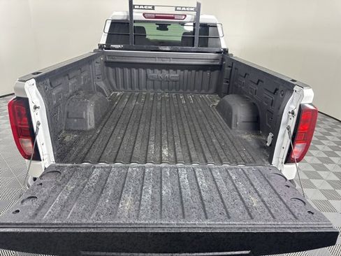 Used 2022 GMC Sierra 1500 Elevation w/ LPO, Elevation Black Package image 11