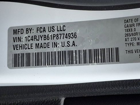 Used 2023 Jeep Grand Cherokee 4WD 4xe image 30