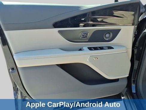 Used 2025 Lincoln Nautilus Reserve AWD/4WD image 19