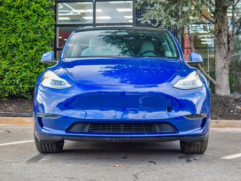 Used 2024 Tesla Model Y Long Range image 4