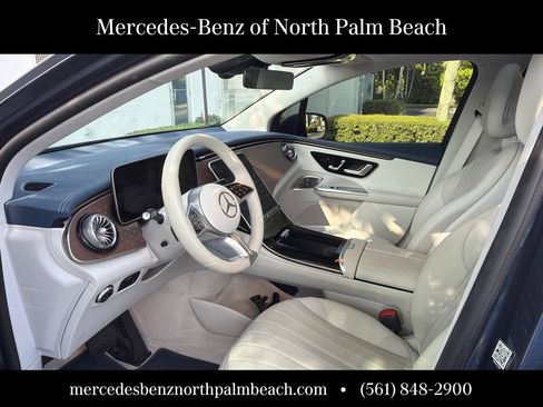 Used 2023 Mercedes-Benz EQE 500 4MATIC SUV image 3