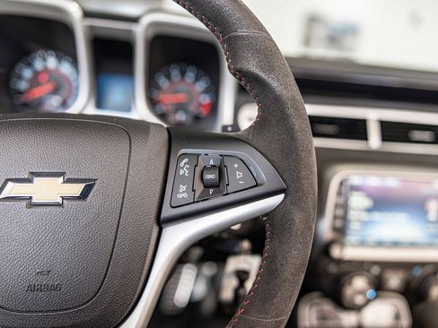 Used 2013 Chevrolet Camaro ZL1 image 26
