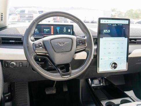 Used 2021 Ford Mustang Mach-E Premium image 15