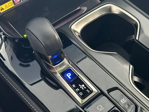 Used 2025 Lexus NX 350h AWD w/ Cold Area Package image 18