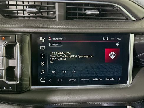 Used 2023 GMC Yukon Denali RWD image 23