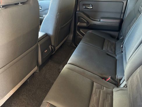 Used 2022 Nissan Frontier Pro-X w/ Technology Package image 11