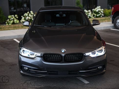 Used 2017 BMW 340i xDrive Sedan AWD/4WD image 18
