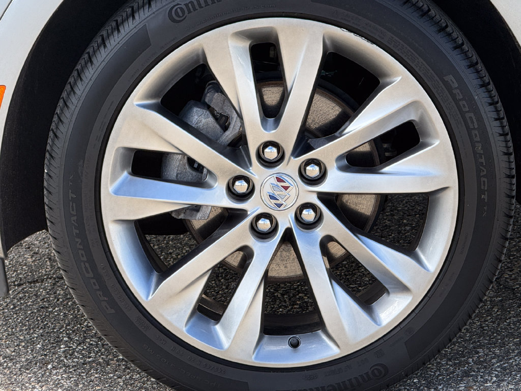 Used 2023 Buick Envision Avenir AWD/4WD image 8
