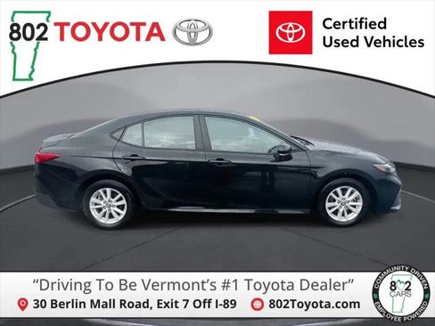 Certified 2025 Toyota Camry LE image 1